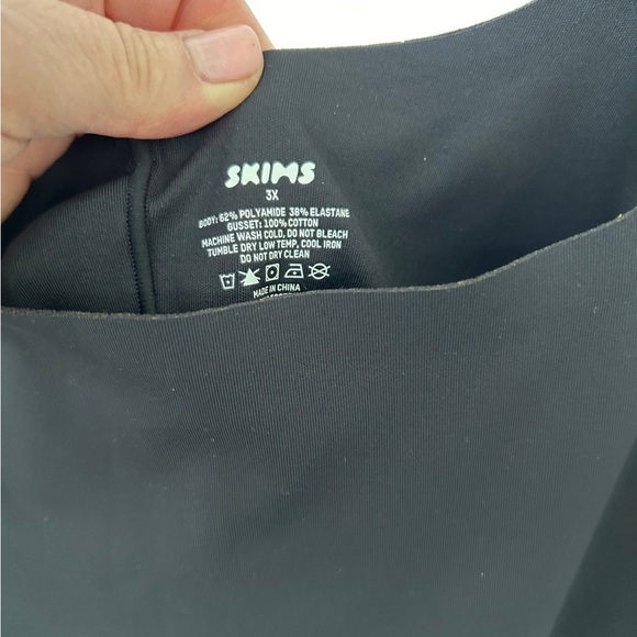 SKIMS NEW Tank Long Slip Dress - Onyx - Picture 7 of 7